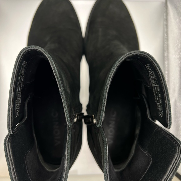 Vionic Sienna Suede Ankle Boots Leather Waterproof Black Buckle Women's Size 7.5 - Picture 8 of 10